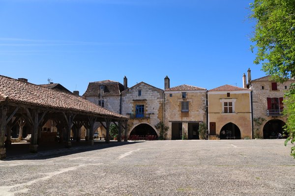 Découvrez le camping aveyron : détente et nature à sévérac